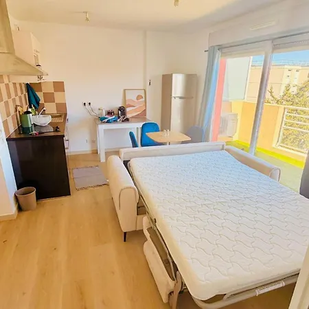 Charming Apartment, Comfort, Convenience, And Coastal Bliss * カンヌ