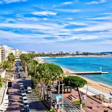 Charming Apartment, Comfort, Convenience, And Coastal Bliss 아파트 *